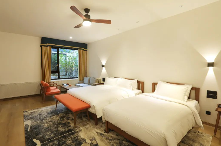 民宿想进排行榜前十？不托管代运营你试试？